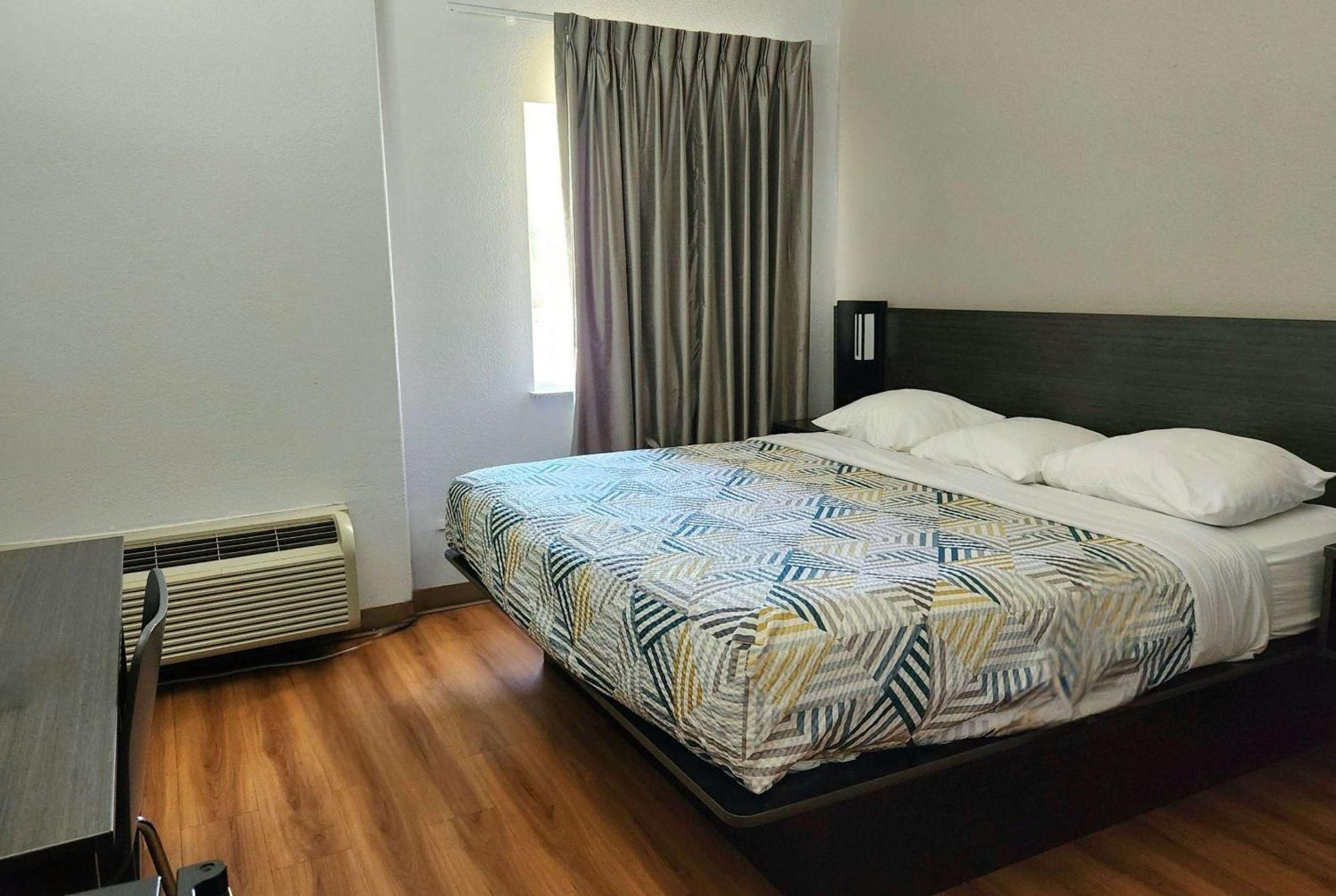 Baymont By Wyndham San Antonio Airport Hotel Ngoại thất bức ảnh