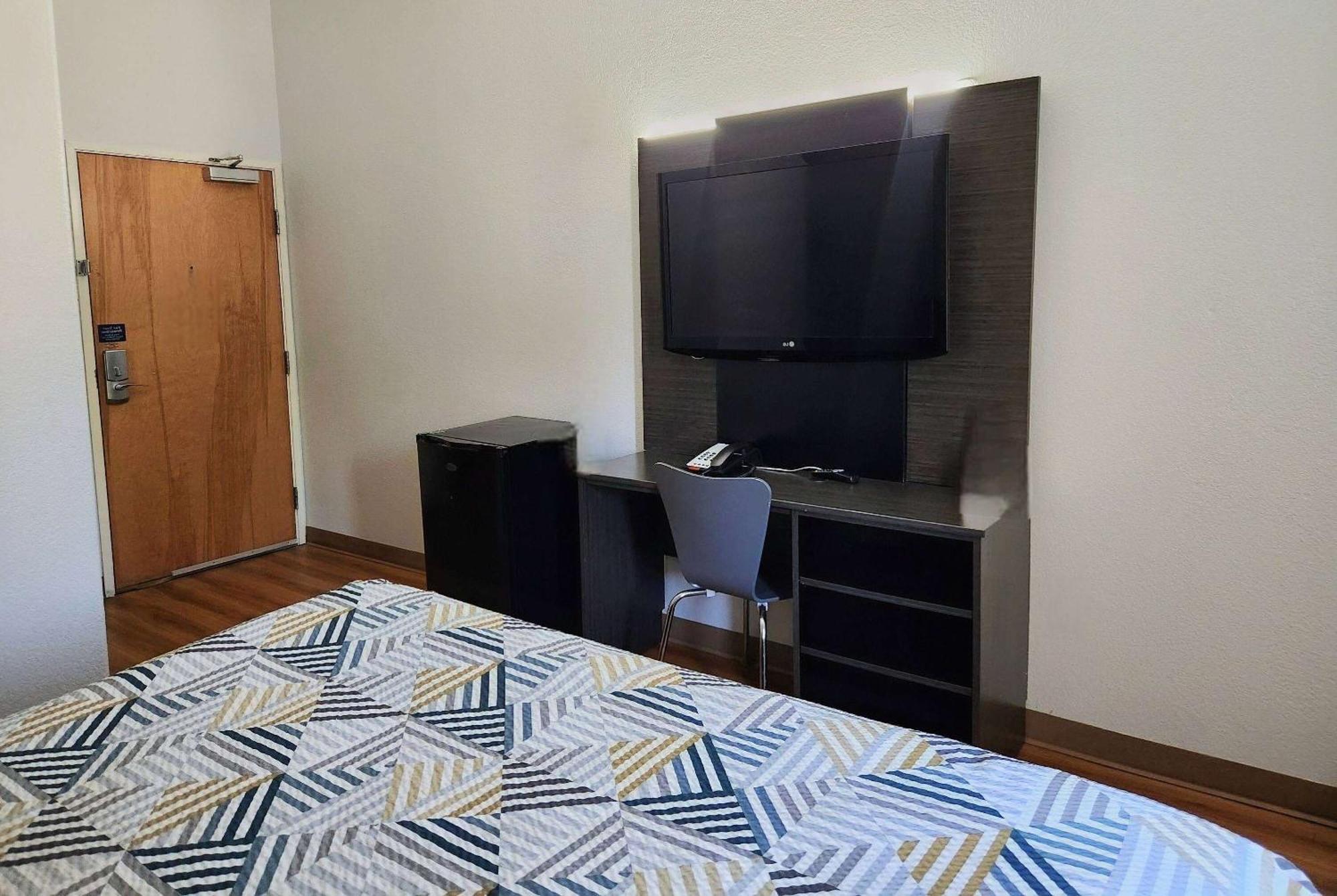 Baymont By Wyndham San Antonio Airport Hotel Ngoại thất bức ảnh